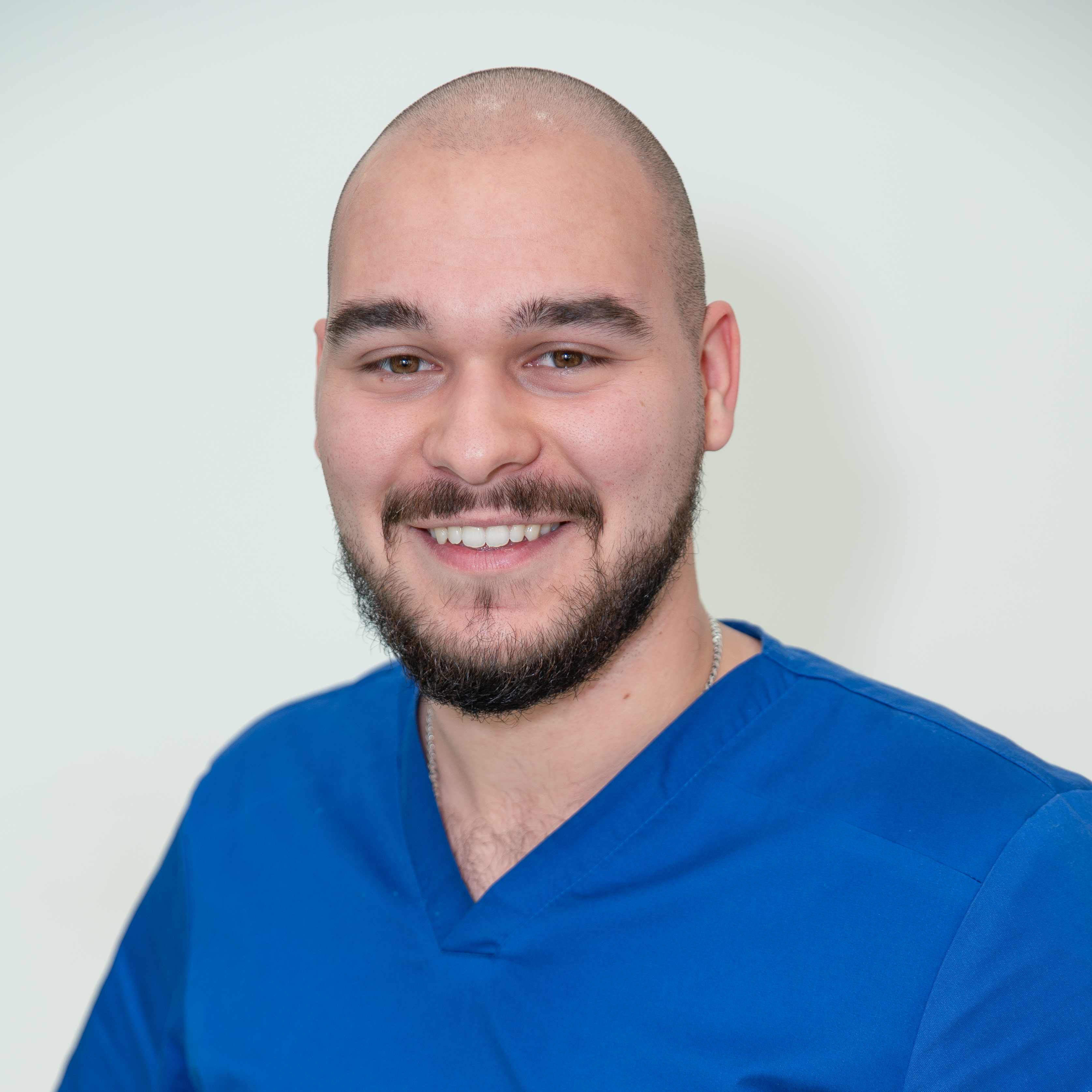 Ismail Gudić - Medicinski tehničar